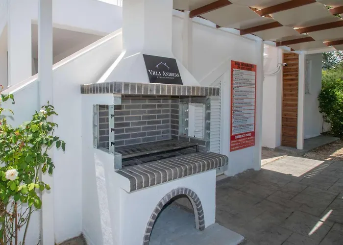Villa Andreas With Swimming Pool